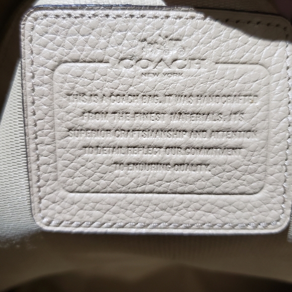 Coach crossbody purse - Picture 6 of 6